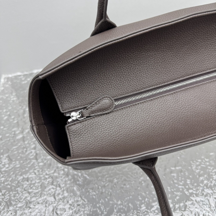 더미러THE Mirror_사진_20260111_12.jpg