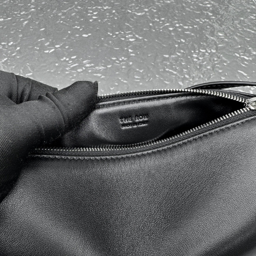 더미러THE Mirror_사진_20260111_9.jpg