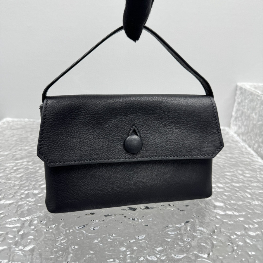 더미러THE Mirror_사진_20260111_13.jpg