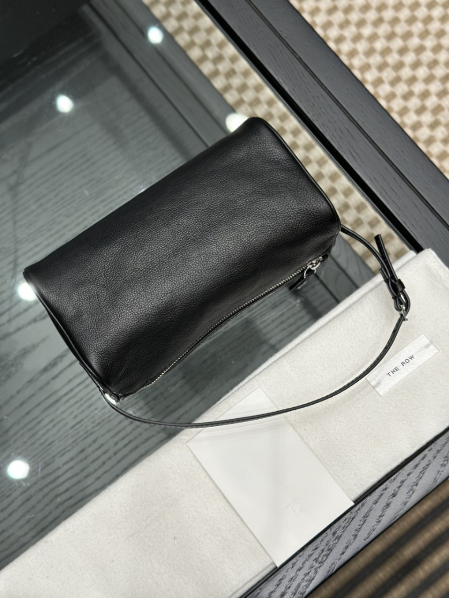 더미러THE Mirror_사진_20260315_2.jpg