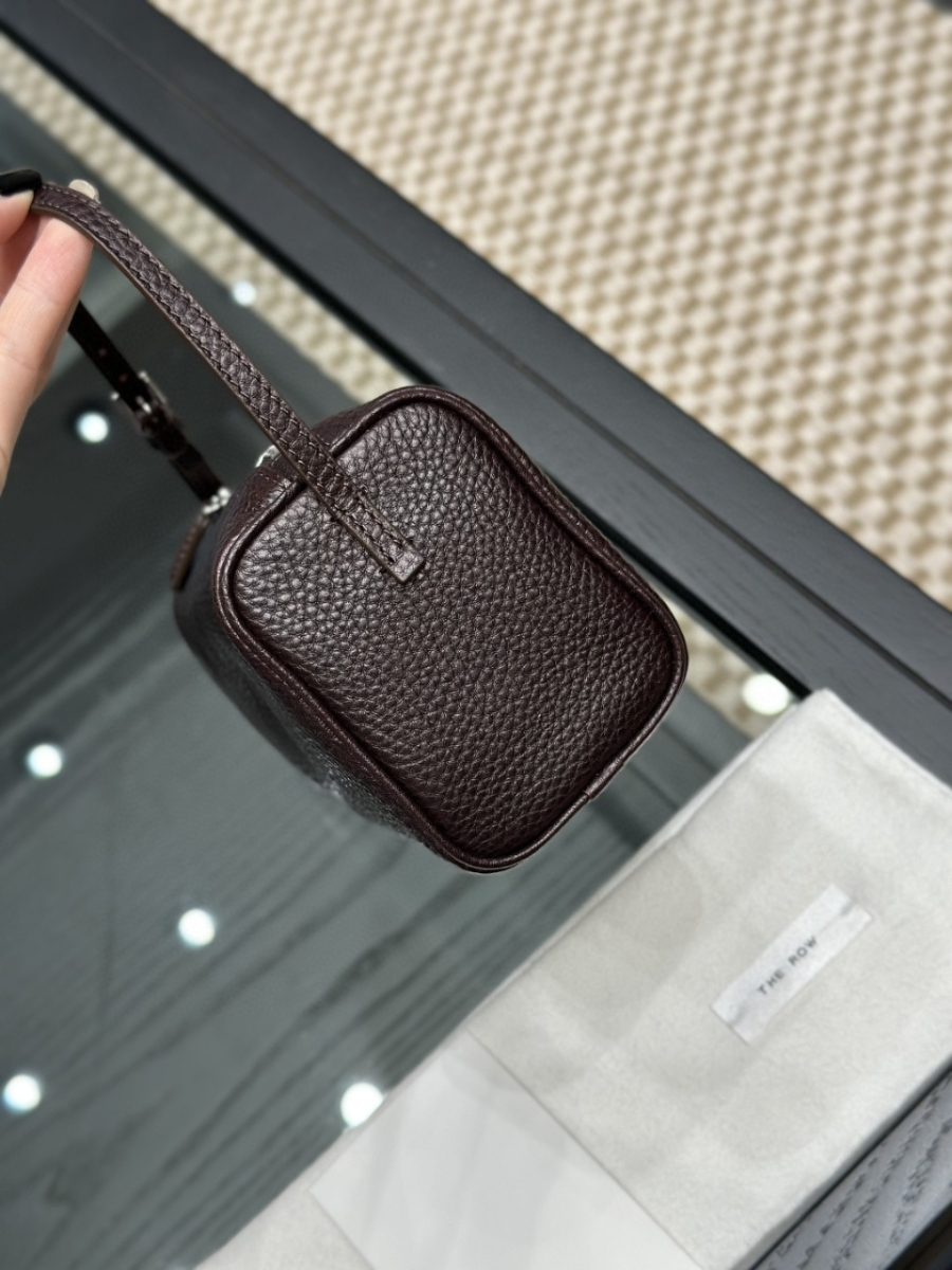 더미러THE Mirror_사진_20260315_7.jpg