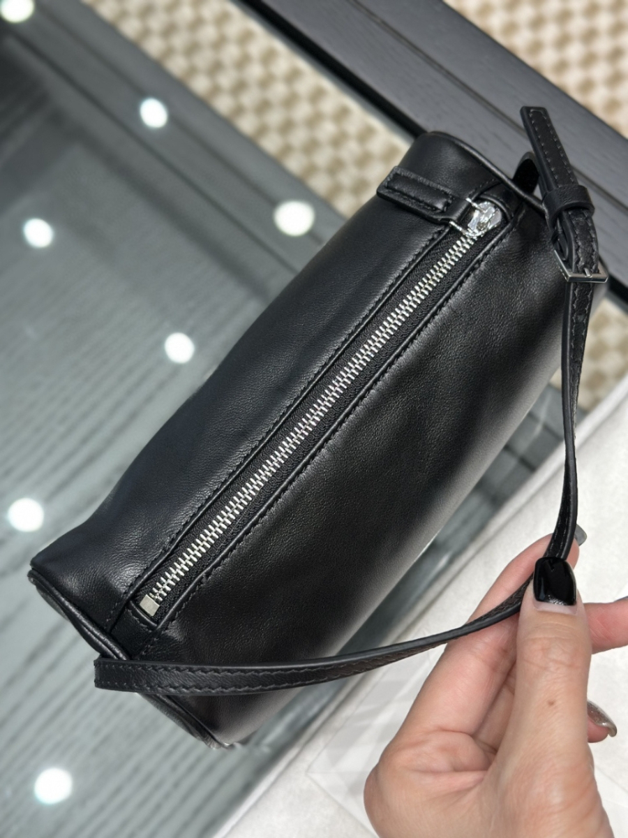 더미러THE Mirror_사진_20260315_1.jpg