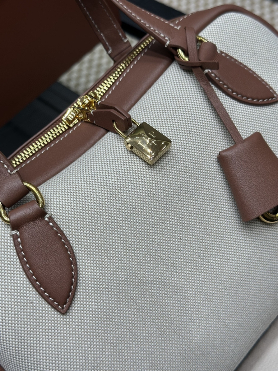 더미러THE Mirror_사진_20260315_5.jpg