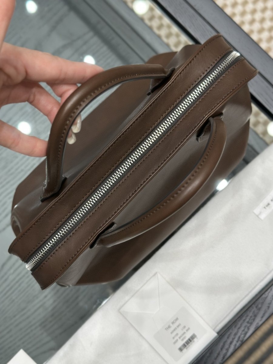 더미러THE Mirror_사진_20260315_5.jpg