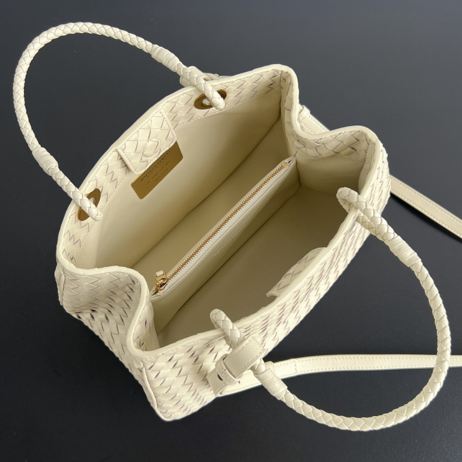 더미러THE Mirror_사진_20260316_4.jpg